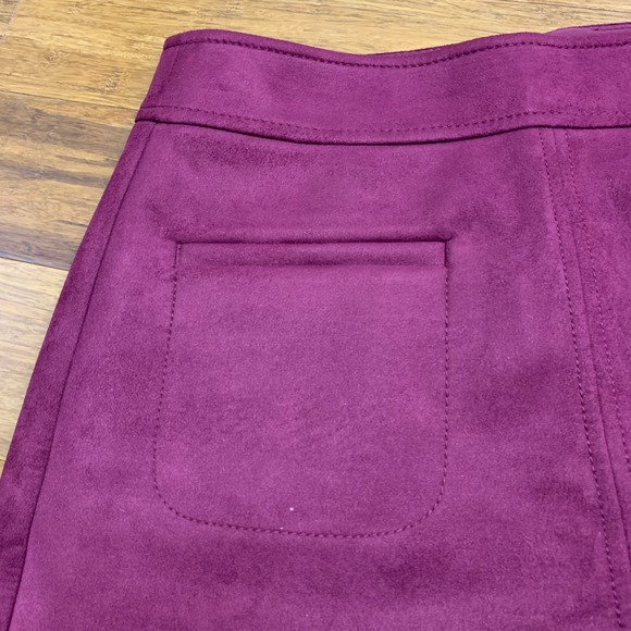 LOFT Burgundy Mini Skirt‎ Faux Suede A Line Career Casual Women's Size 4 Pockets - Picture 2 of 6